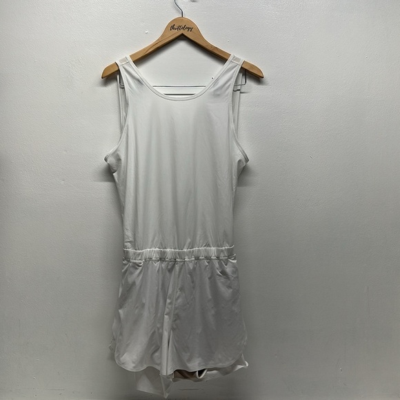 Lululemon Open Back Running Romper Lined Brief Shorts 3" White Size 12 - Picture 1 of 7